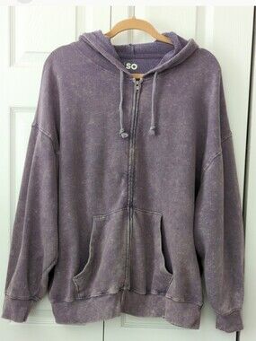 ~SO~ OVERSIZED ACID WASH *GRAPE JELLY* CUP FRONT HOODIE-L